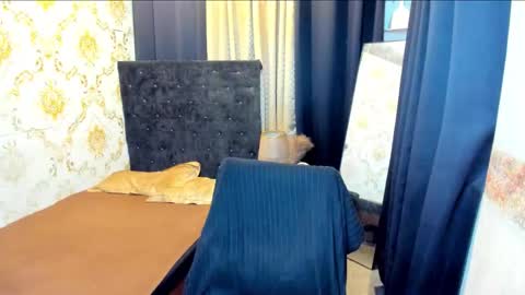 luisaellanor online show from 5, 12, 2025