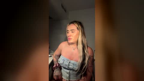 Snapshot of luisamonsterdick chatting on 10, 5, 2026 Luisa Monsters online show from 10, 5, 2026