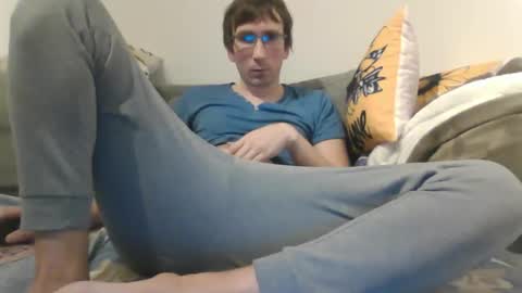 Snapshot of luismcawesome chatting on 12, 11, 2025 Luis online show from 12, 11, 2025