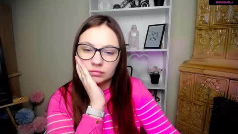 Snapshot of luizaheems_ chatting on 15, 12, 2025 Luiza online show from 15, 12, 2025