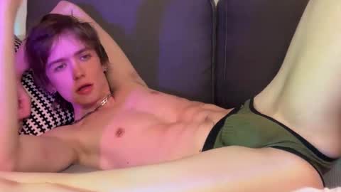 Snapshot of luka_marrant chatting on 4, 2, 2026 aphex twink online show from 4, 2, 2026