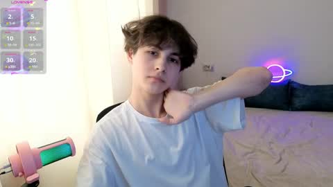 lukahayes online show from 8, 4, 2026