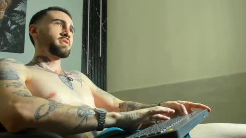 LUKE online show from 28, 2, 2025