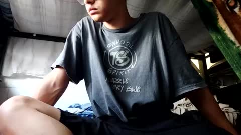 Snapshot of luke_rex chatting on 29, 9, 2025 luke online show from 29, 9, 2025