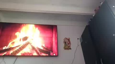 Snapshot of luke_rex chatting on 3, 12, 2025 luke online show from 3, 12, 2025