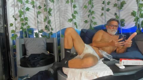 Luke Crews online show from 8, 2, 2025