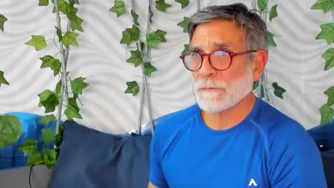 Luke Crews online show from 4, 3, 2025