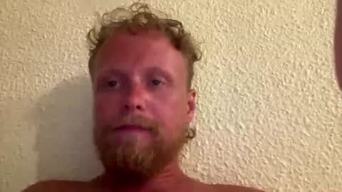 Snapshot of lukeeeeey96 chatting on 4, 8, 2026 lukeeeeey96 online show from 4, 8, 2026