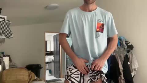 Snapshot of lukegunn22 chatting on 19, 12, 2024 MR. Luke Gunn online show from 19, 12, 2024