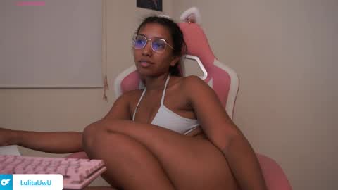 Snapshot of lulitauwu chatting on 23, 10, 2025 lulitauwu online show from 23, 10, 2025