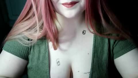 Snapshot of lulovia chatting on 12, 2, 2026 lulovia online show from 12, 2, 2026