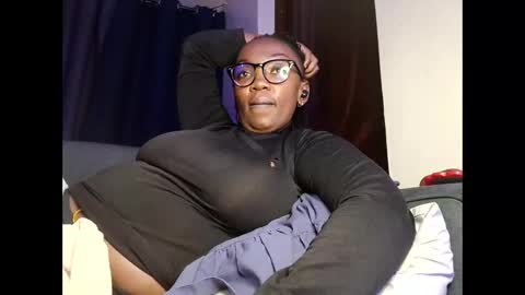 lulu_sparks1 online show from 24, 11, 2025