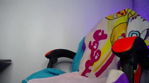 Snapshot of luly_blue chatting on 29, 4, 2026 Luly online show from 29, 4, 2026