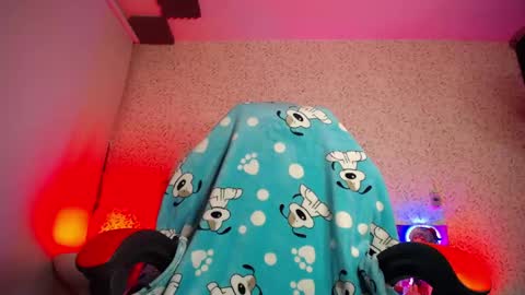 Snapshot of luly_blue chatting on 5, 5, 2026 Luly online show from 5, 5, 2026