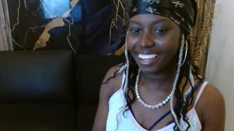 luna253951 online show from 18, 5, 2026