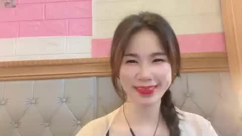 Luna online show from 5, 4, 2026