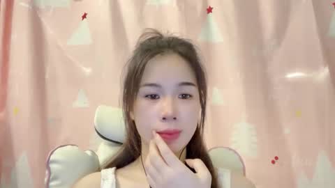 Snapshot of luna4739 chatting on 19, 5, 2026 Luna online show from 19, 5, 2026