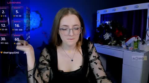 luna_berryy online show from 10, 1, 2025