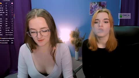 luna_berryy online show from 20, 1, 2025