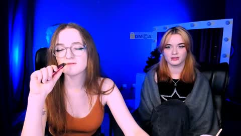 luna_berryy online show from 27, 1, 2025