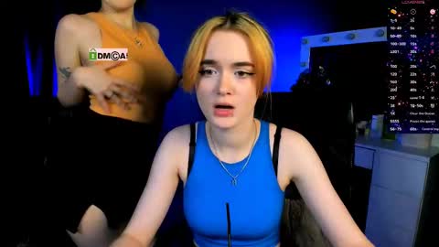 luna_berryy online show from 14, 2, 2025