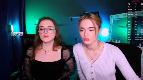 luna_berryy online show from 3, 3, 2025