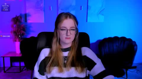 luna_berryy online show from 11, 3, 2026