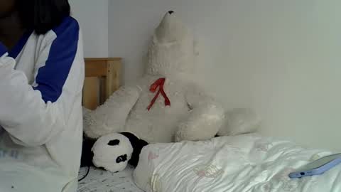 Snapshot of luna_empress chatting on 2, 4, 2026 maskedmalkia online show from 2, 4, 2026