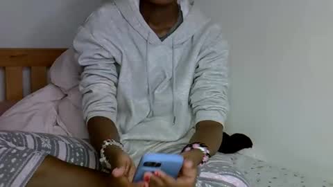 Snapshot of luna_empress chatting on 14, 4, 2026 maskedmalkia online show from 14, 4, 2026