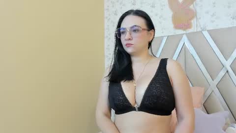 luna_ferrer1 online show from 20, 7, 2026