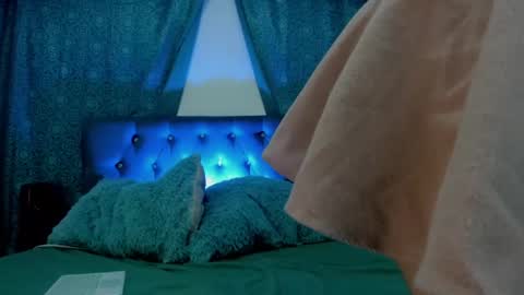 luna_hazard online show from 9, 3, 2025