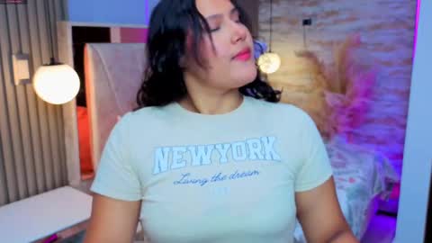 Luna  Jonez  online show from 14, 11, 2025