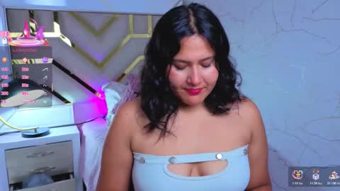 Luna  Jonez  online show from 20, 11, 2025