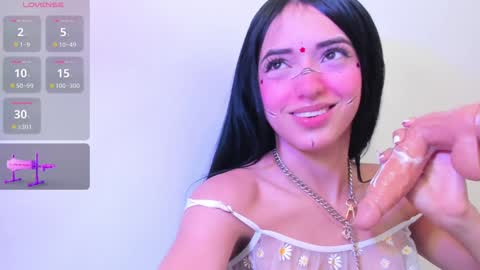 luna_kiss18 online show from 13, 12, 2024
