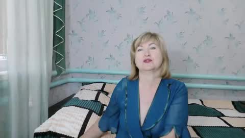 luna_lure11 online show from 18, 9, 2025
