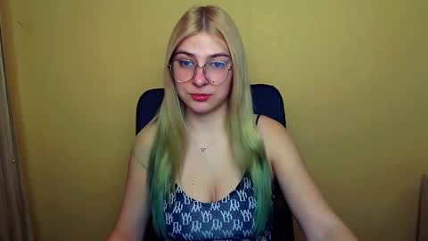 Luna online show from 8, 1, 2025