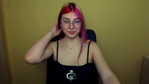 Luna online show from 5, 3, 2025