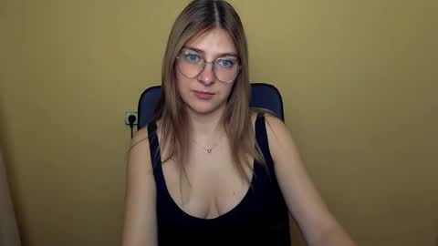 Luna online show from 5, 11, 2025