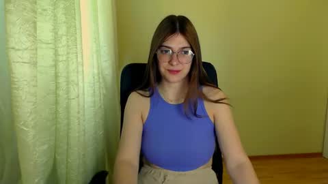 Snapshot of luna_lush_ chatting on 25, 6, 2026 Luna online show from 25, 6, 2026
