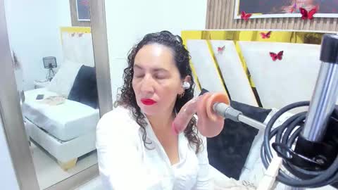 luna_naughty1 online show from 3, 3, 2026