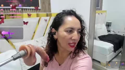 luna_naughty1 online show from 11, 3, 2026