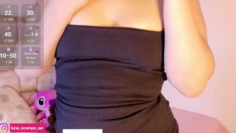 Snapshot of luna_ocampo chatting on 15, 10, 2025 online show from 15, 10, 2025