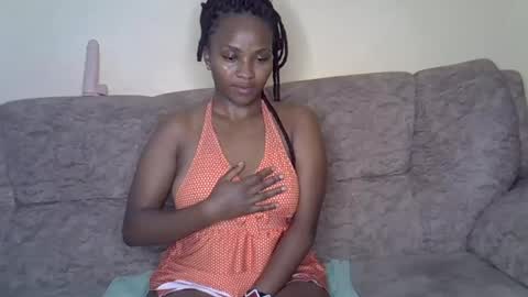 luna_peachy online show from 16, 7, 2026