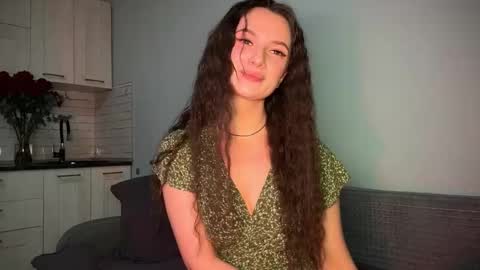 luna_raee online show from 29, 9, 2025