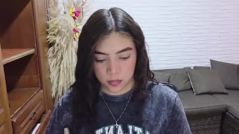 Snapshot of luna_rousse26 chatting on 27, 5, 2026 luna_rousse26 online show from 27, 5, 2026