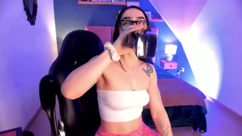 Snapshot of luna_tagliaferri chatting on 10, 7, 2026 Luna online show from 10, 7, 2026
