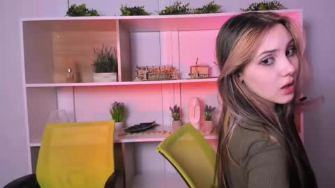 Luna online show from 23, 10, 2025