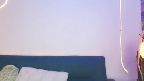 luna_valen online show from 24, 4, 2026