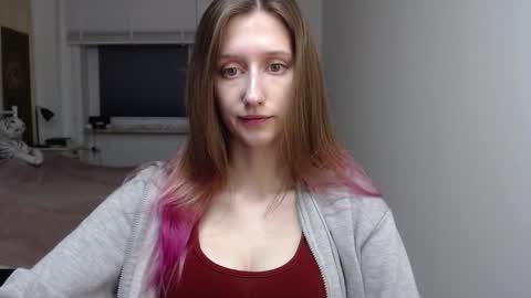 L U N A  online show from 1, 12, 2025