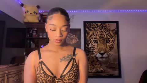 Snapshot of lunaa_11 chatting on 20, 2, 2025 lunaa_11 online show from 20, 2, 2025